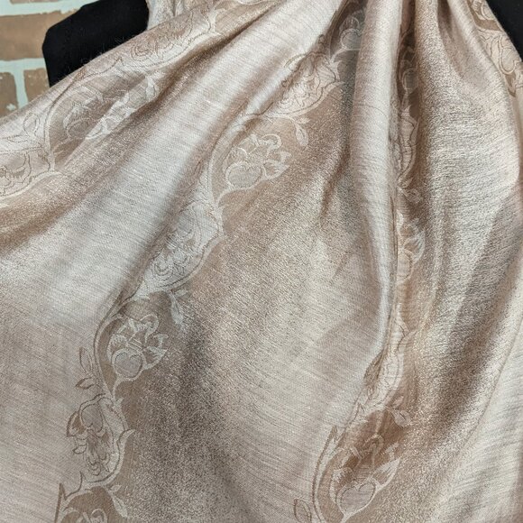 Shimmer Scarf - Picture 2 of 3